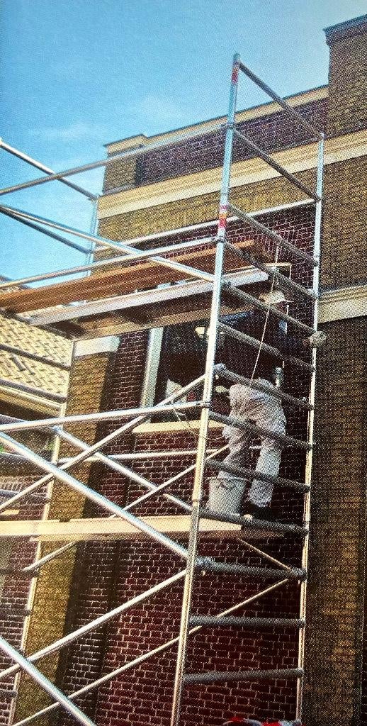 Rolsteiger Euroscaffold  135x250 6,2 m werkhoogte, Ophalen, Zo goed als nieuw, Rolsteiger of Kamersteiger, 5 meter of hoger