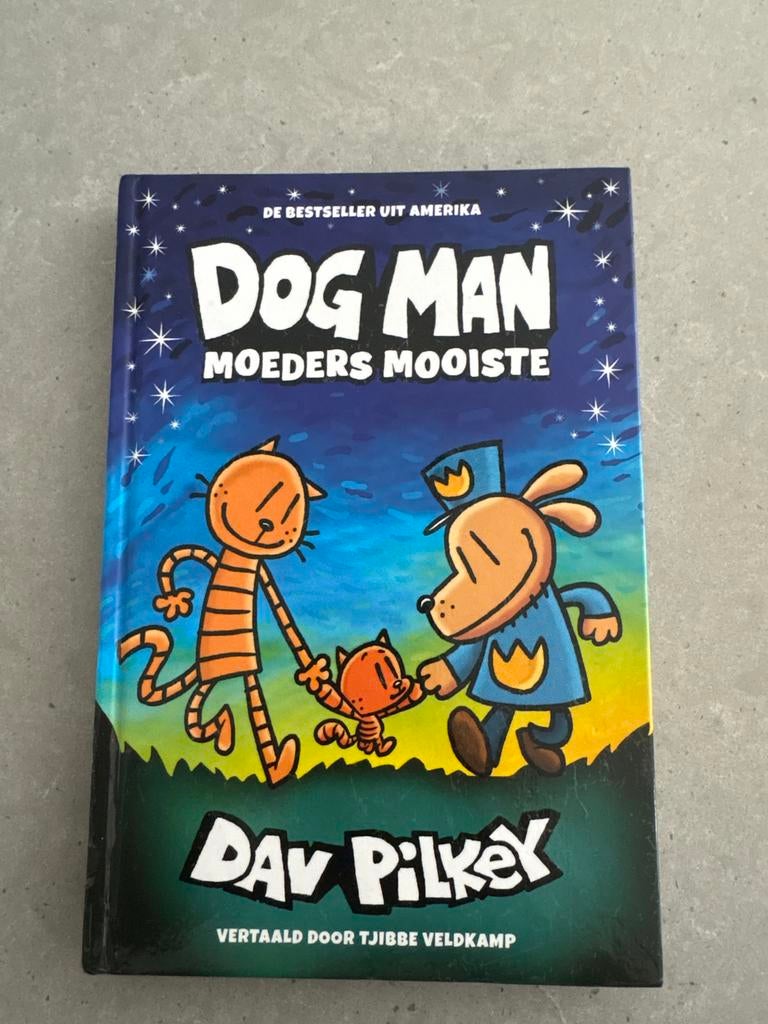 Dog Man Moeders Mooiste, Boeken, Kinderboeken | Jeugd | onder 10 jaar, Ophalen of Verzenden, Gelezen, Fictie algemeen