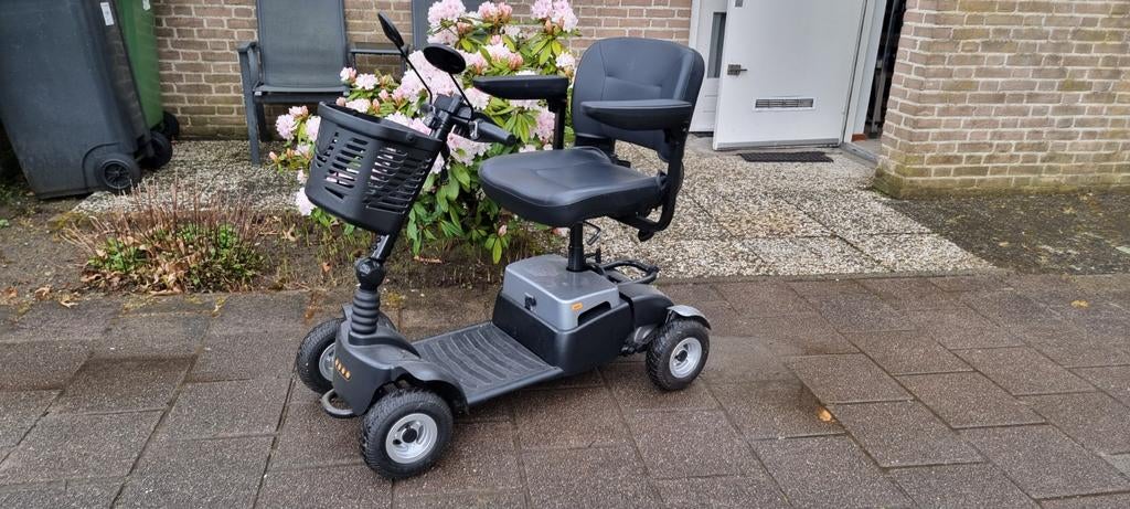 Scootmobiel Vivo, Diversen, 10 km/u of minder, Ophalen, Overige merken, 26 t/m 35 km
