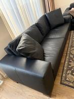 GRATIS Leren bank met kussens. Moet snel weg., Huis en Inrichting, Banken | Bankstellen, Ophalen, Gebruikt, Driepersoons, Rechte bank
