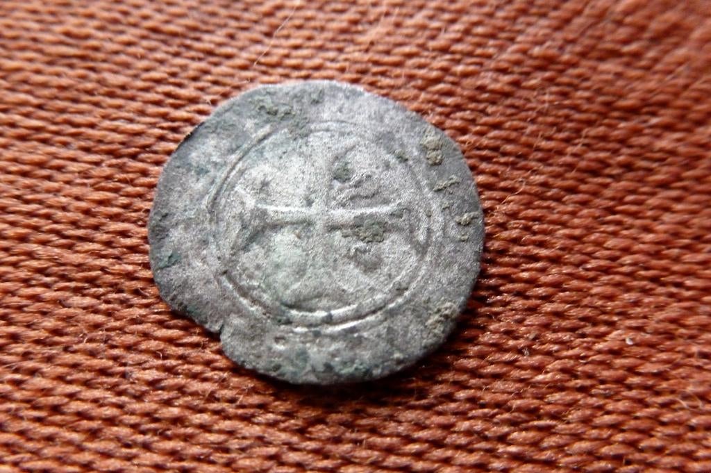 Vroeg middeleeuwse zilveren munt; fraaie bodemvondst!, Postzegels en Munten, Munten | Nederland, Vóór koninkrijk, Zilver, Losse munt