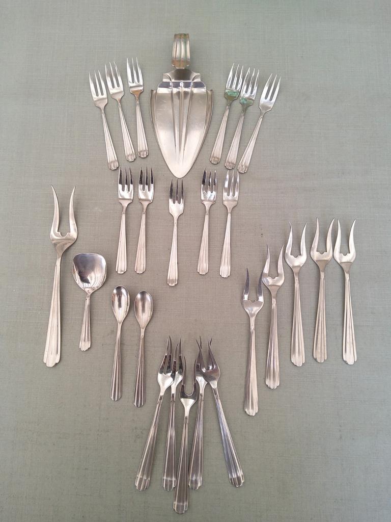 Gero Zilmeta 552 Rilrug - Vleesvork - Taartvorkjes etc., Antiek en Kunst, Antiek | Bestek, Ophalen of Verzenden