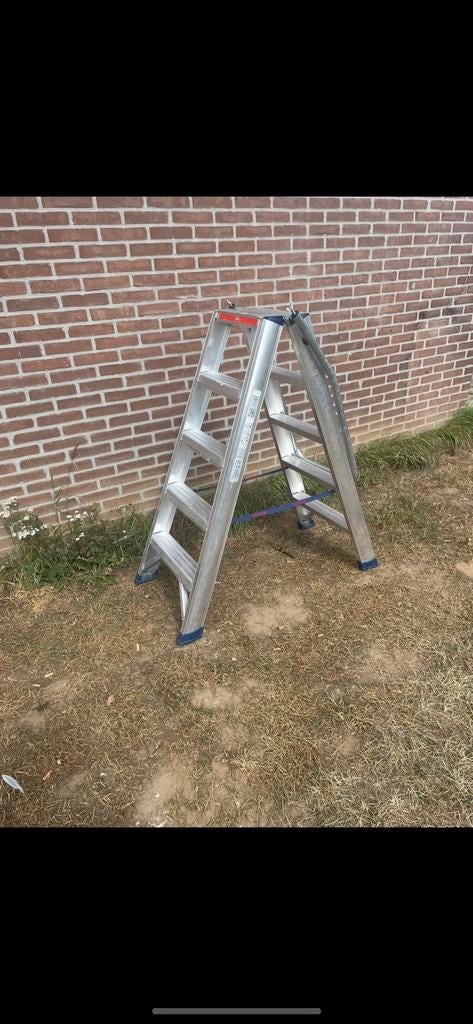 Altrex flaco trap zeer netjes, Ophalen, Zo goed als nieuw