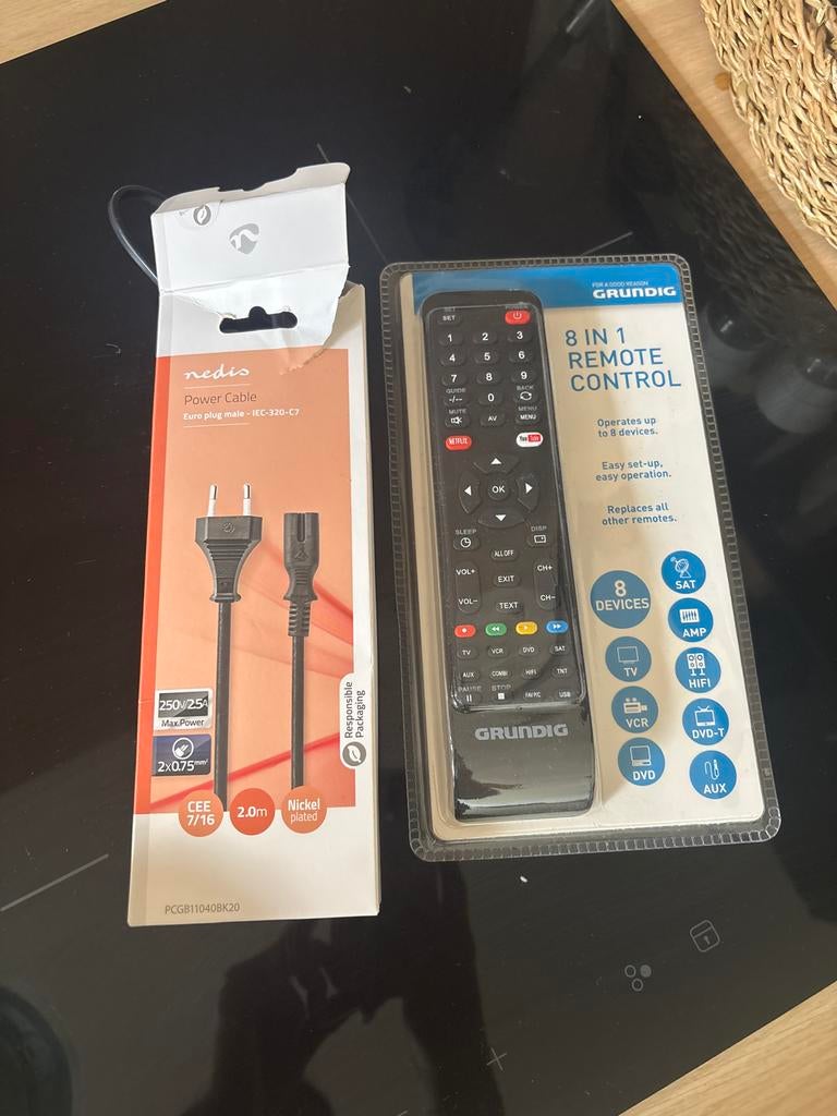 C7 TV kabel + Universele afstandsbediening, Audio, Tv en Foto, Afstandsbedieningen, Ophalen, Nieuw, Universeel, Tv