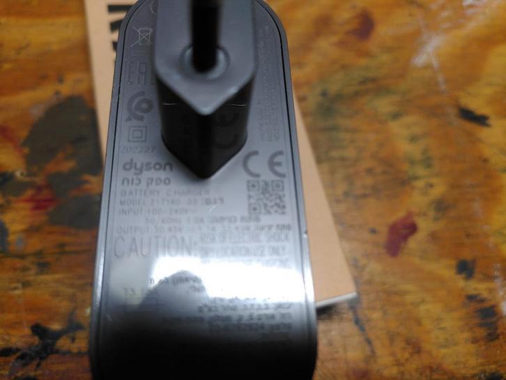 Oplader / adaptor Dyson stofzuigers, Witgoed en Apparatuur, Stofzuigers, Gebruikt, Ophalen of Verzenden