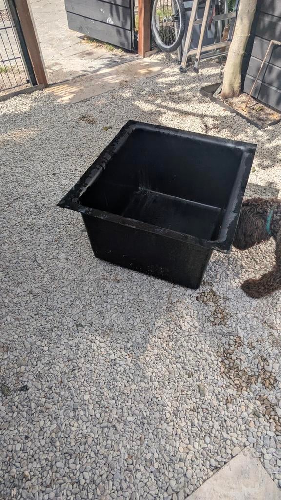 Vijverbak 67x62x35cm Polyester, Ophalen, Gebruikt