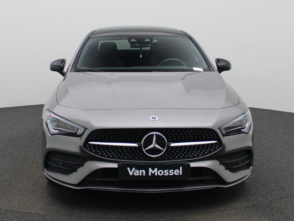 Mercedes-Benz CLA 200 AMG Line | PANORAMADAK | ACHTERUITRIJC, Auto's, Stof, Gebruikt, Zwart, 4 cilinders