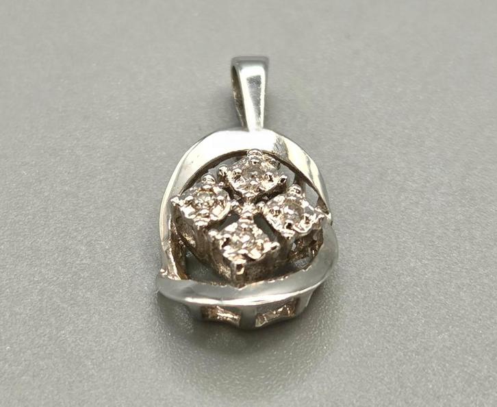 Vintage wit gouden hanger met diamanten. Ca: 0.04ct.2026/186, Sieraden, Tassen en Uiterlijk, Kettinghangers, Zo goed als nieuw