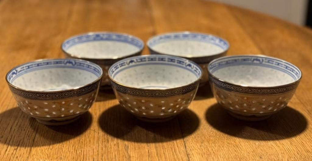 5 vintage rijstkommetjes van Chinees ‘rijstkorrel’ porselein, Antiek en Kunst, Ophalen of Verzenden