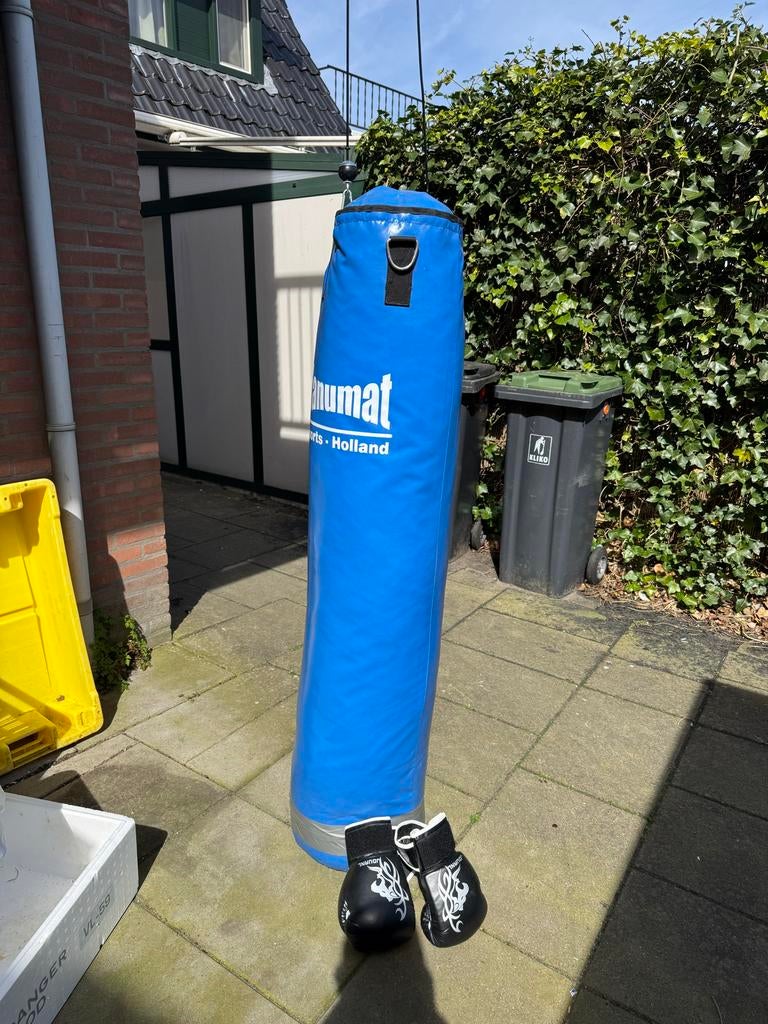 Blauwe Anumat bokszak met handschoenen, Ophalen, Gebruikt, Bokszak