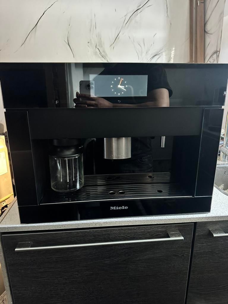 Miele inbouw koffiemachine CVA 6805, Witgoed en Apparatuur, Koffiezetapparaten, 10 kopjes of meer, Ophalen, Zo goed als nieuw