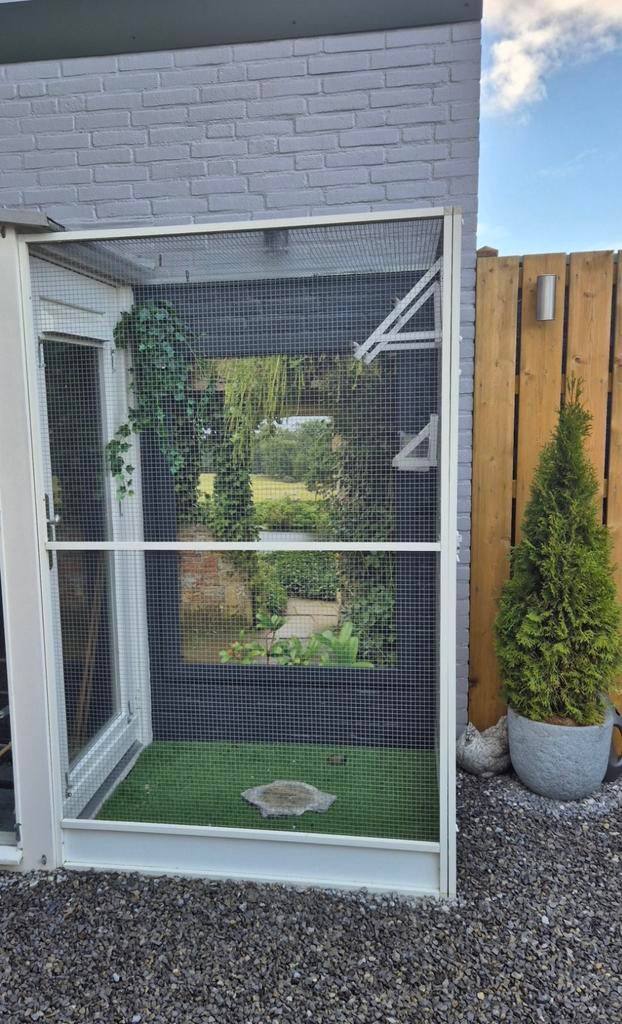 Hoekplaatsing voliere bestaand uit 3 panelen., Ophalen of Verzenden, Aluminium