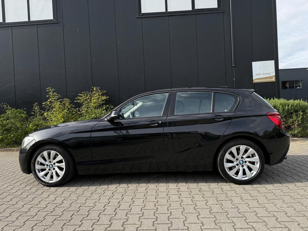 BMW 1-serie 118i Business+, Auto's, Euro 5, Achterwielaandrijving, Gebruikt, Start-stop-systeem