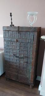 Indiase Almirah kast, Ophalen, Gebruikt, Met deur(en), 100 tot 150 cm