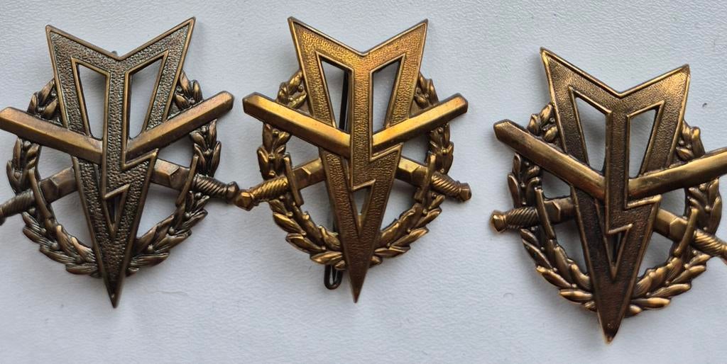 3x  MLV      exclusief verzendkosten, Ophalen of Verzenden, Landmacht, Nederland, Lintje, Medaille of Wings