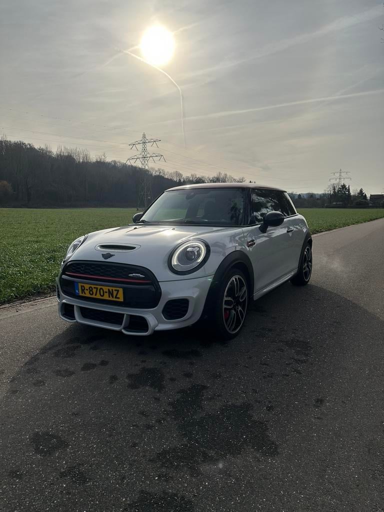 Mini 2.0 Cooper S John Cooper Works 3D 2015 Wit, Auto's, Automaat, 1998 cc, 1195 kg, 4 cilinders