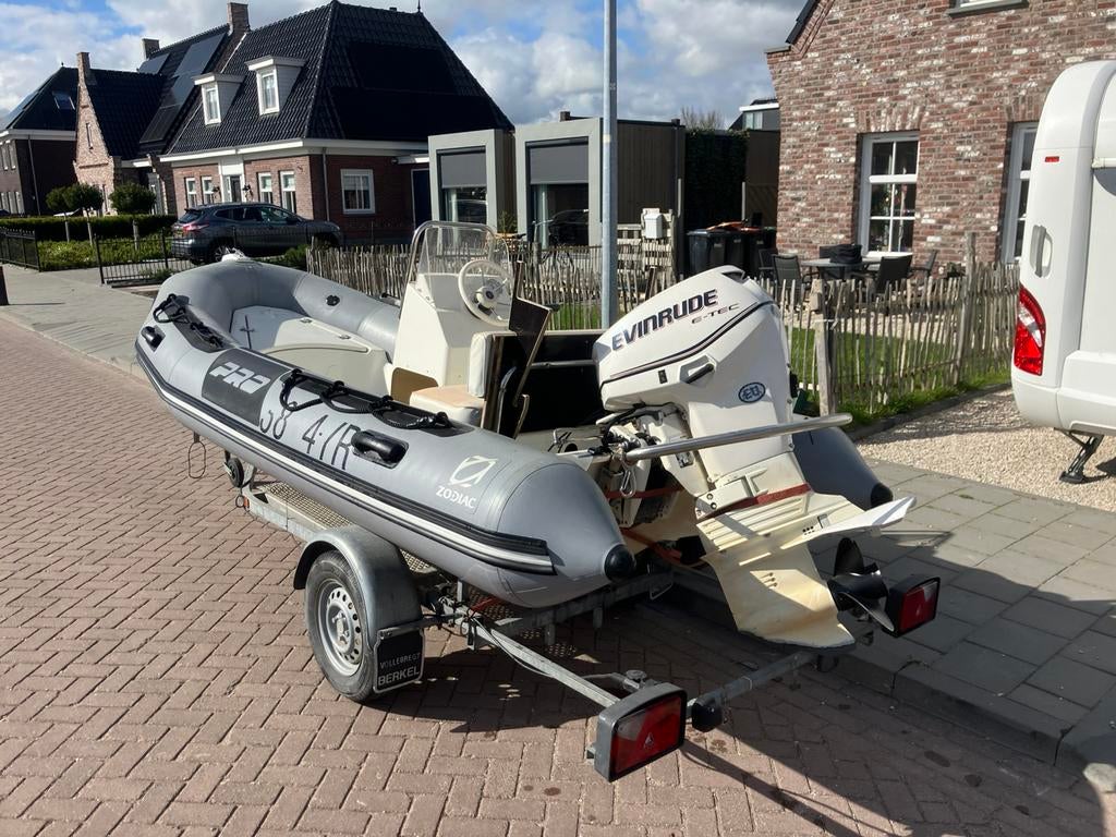 zodiac pro 420 met 50pk e-tec, Watersport en Boten, Ophalen, 50 pk of meer, Zo goed als nieuw, Snelvarend