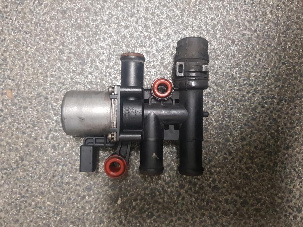 Waterpomp Audi A4 Avant Quattro 2.5 TDI V6 24V 2002, Ophalen of Verzenden
