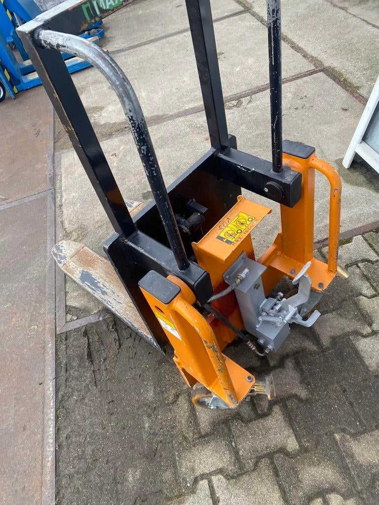 Goed werkende hydraulische palletwagen mag weg voor €325, Ophalen of Verzenden, Zo goed als nieuw