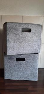 2 grijze stoffen manden - opvouwbaar - 24x32x26, Huis en Inrichting, Overige materialen, Mand, Ophalen of Verzenden, Zo goed als nieuw