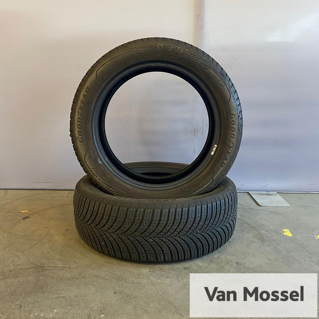 Goodyear Vector 4 Seasons 215/55/R18 99V