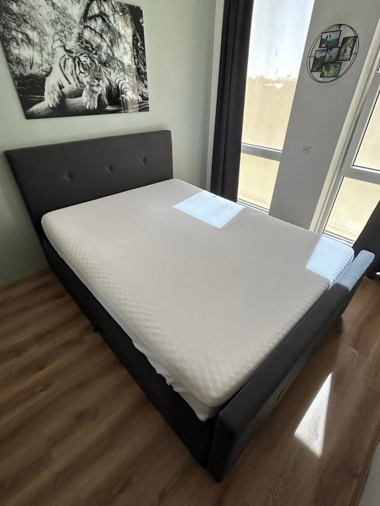 Boxspring met opbergvakken, Ophalen, Zo goed als nieuw, Tweepersoons