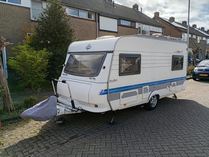 Hobby Excellent Easy 450 UF caravan met mover en voortent, Caravans en Kamperen, Caravans, Particulier, tot en met 4, Rondzit