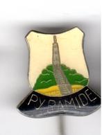 Speldje PYRAMIDE VAN AUSTERLITZ  EMAILLE (A2), Verzamelen, Verzenden, Gebruikt, Overige onderwerpen