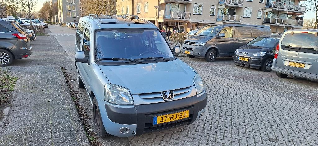 Peugeot Partner 1.6 16V Zenith 2005 Grijs, Auto's, Peugeot, Voorwielaandrijving, Stof, 4 cilinders, 1226 kg