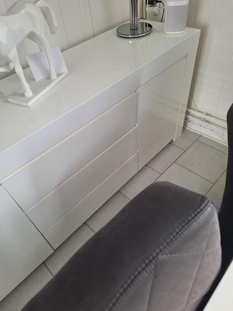 te koop mooie witte wandkast hoogglans afm 180x45x70 cm, Ophalen, Met plank(en), 150 tot 200 cm, Grenenhout