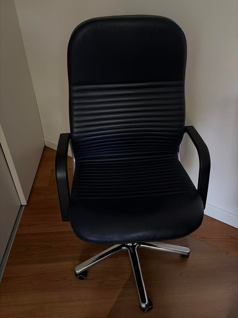 Wilkhahn Bureaustoel - Zwart Leer, Ergonomisch, Zwart, Ophalen of Verzenden, Zo goed als nieuw, Bureaustoel