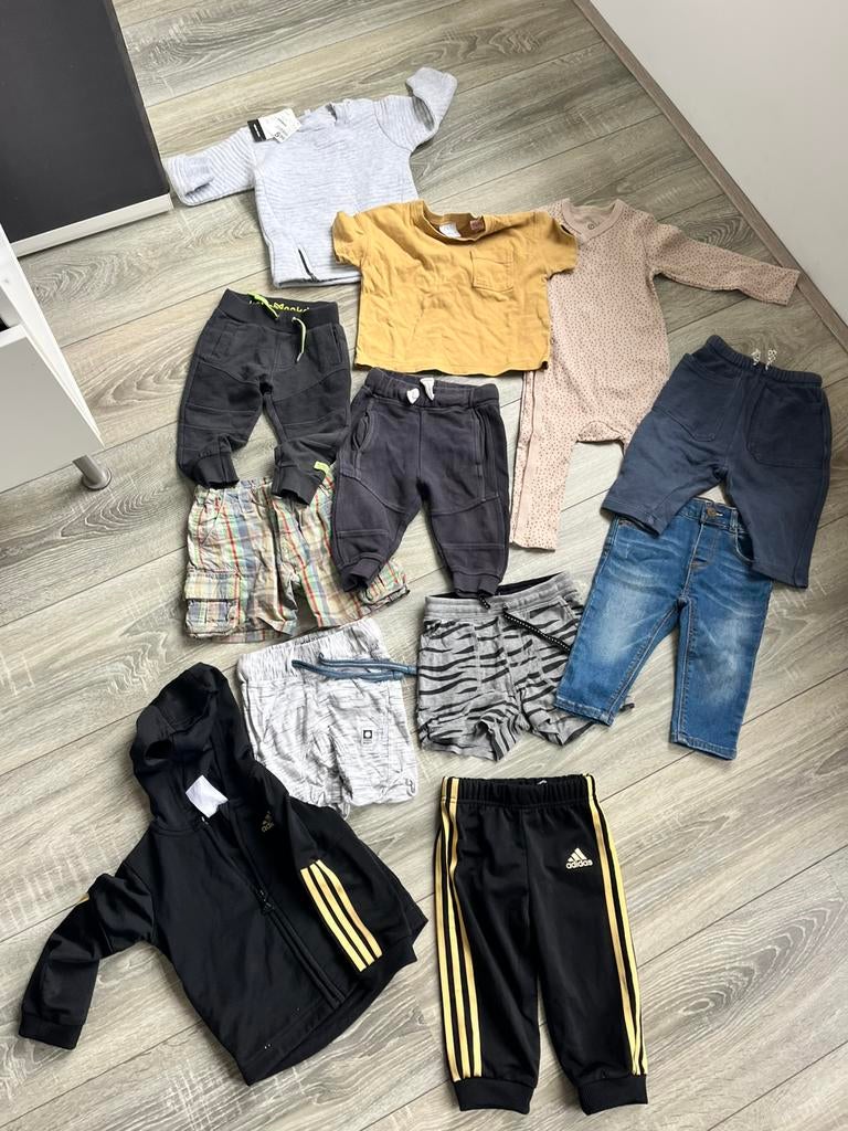 Zara 74 korte broek jeans shirt trui adidas tumble dry pak, Ophalen of Verzenden, Zo goed als nieuw, Jongetje, Overige typen