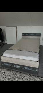 Eenpersoonsbed met opbergruimte en bijpassende kast, Huis en Inrichting, Ophalen, Gebruikt, 90 cm, Eenpersoons