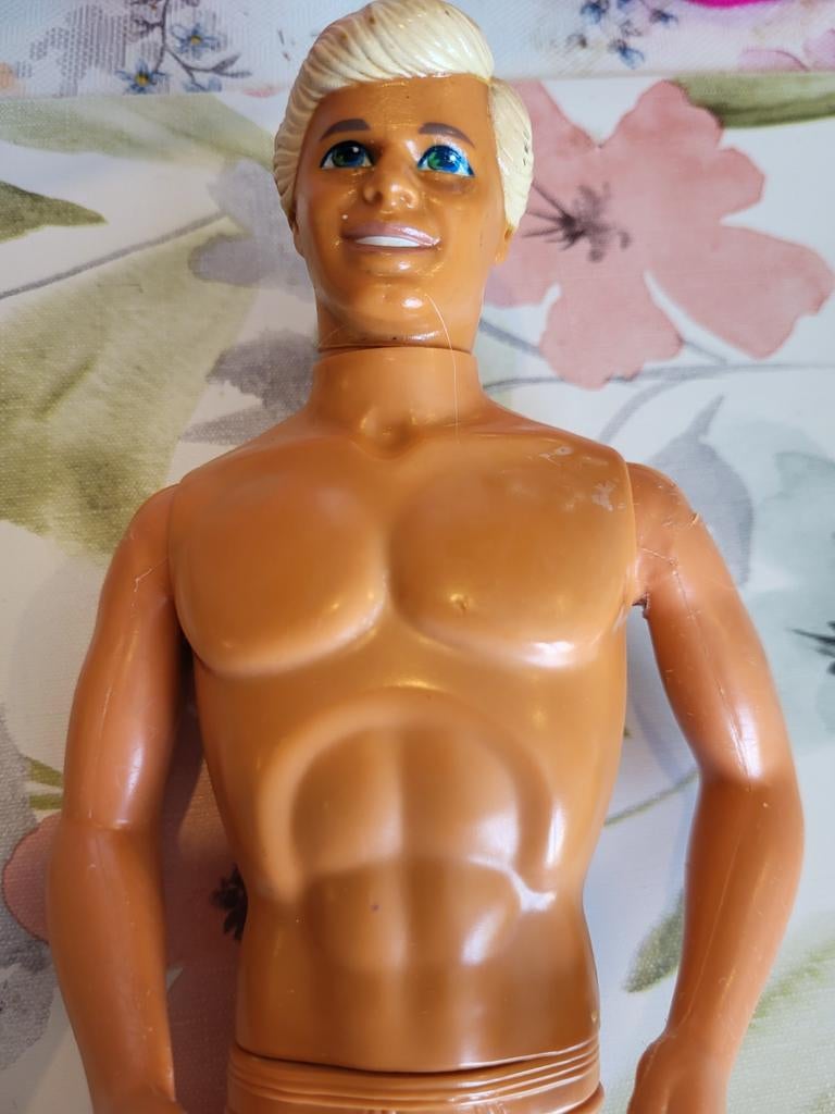 Barbie mattel ken doll tnt malaysia, Ophalen of Verzenden