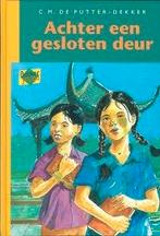 Achter een gesloten deur C.M. de Putter-Dekker 9789033627262, Ophalen of Verzenden, Zo goed als nieuw, C.M. de Putter-Dekker