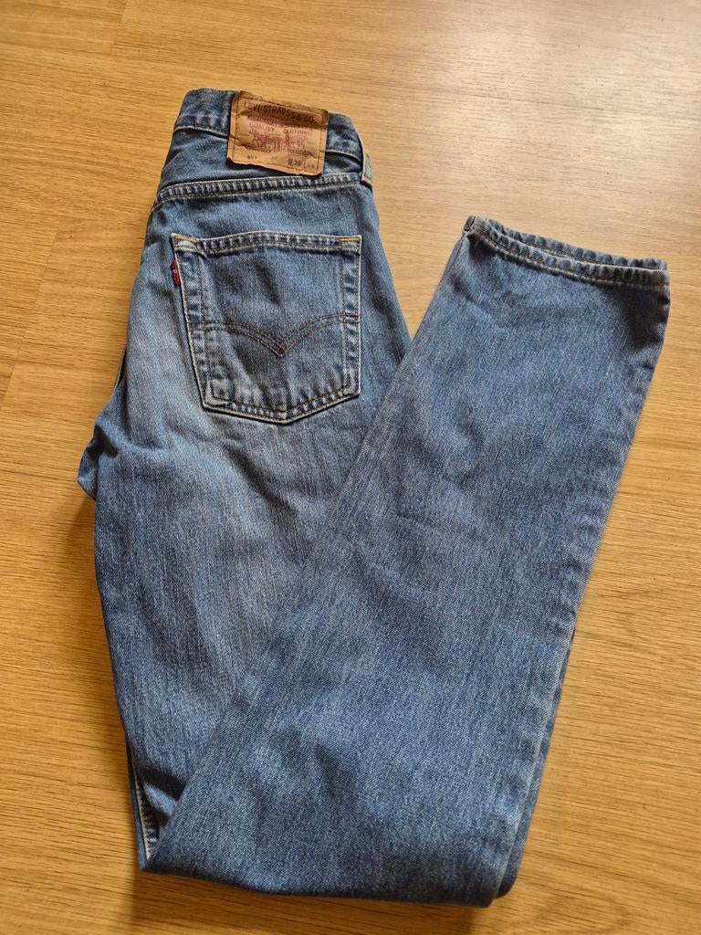 Levi Strauss & Co. spijkerbroek W32 L34, Blauw, W32 (confectie 46) of kleiner, Ophalen of Verzenden, Gedragen