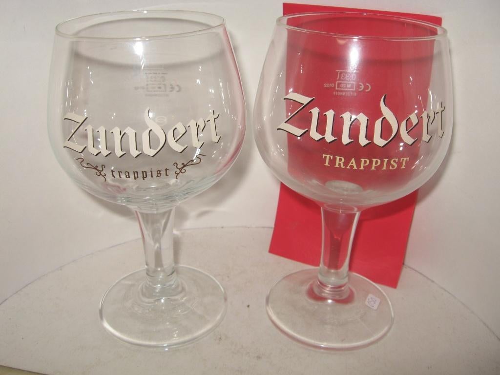 2 Verschillende Trappistenbier bierglazen Zundert, Ophalen of Verzenden, Zo goed als nieuw, Glas of Glazen, Overige merken