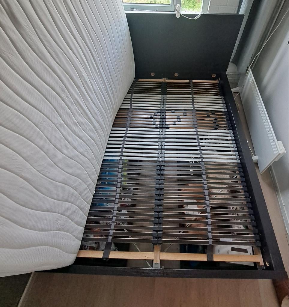 Malm bed Ikea zwart 140x200cm met lades en hoofdeinde, Huis en Inrichting, Slaapkamer | Bedden, Zwart, Tweepersoons, Zo goed als nieuw