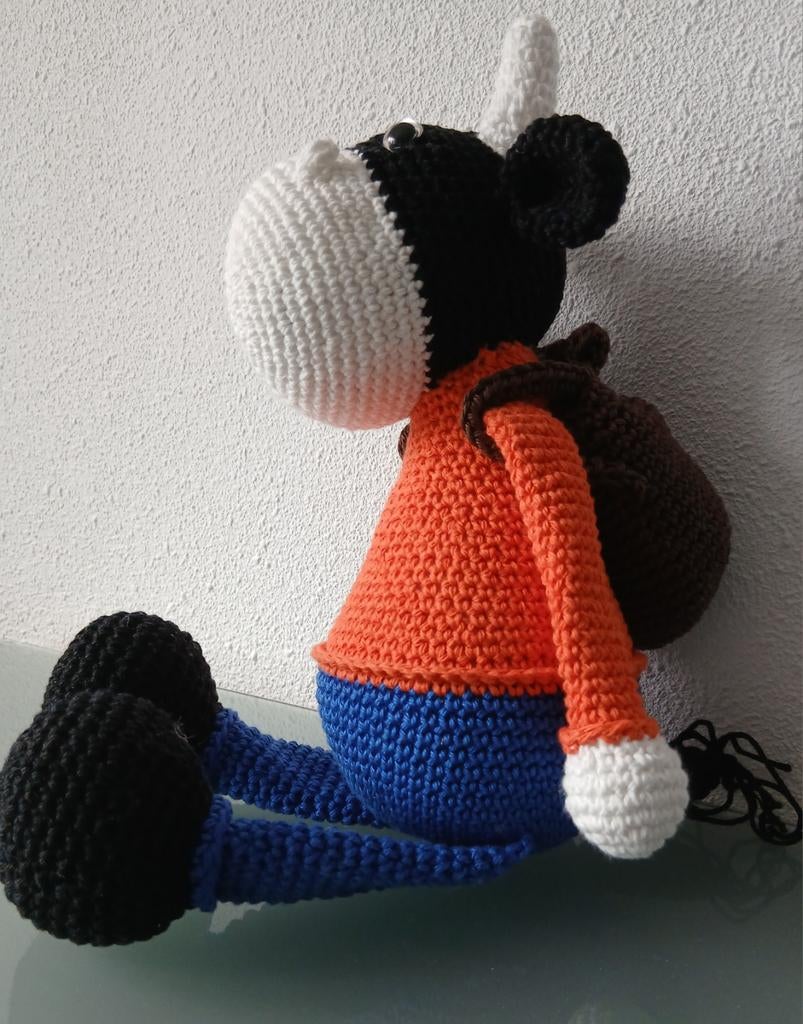Gehaakte Koe Knuffel met Rugzak - Handgemaakt, Kinderen en Baby's, Speelgoed | Knuffels en Pluche, Overige merken, Overige karakters