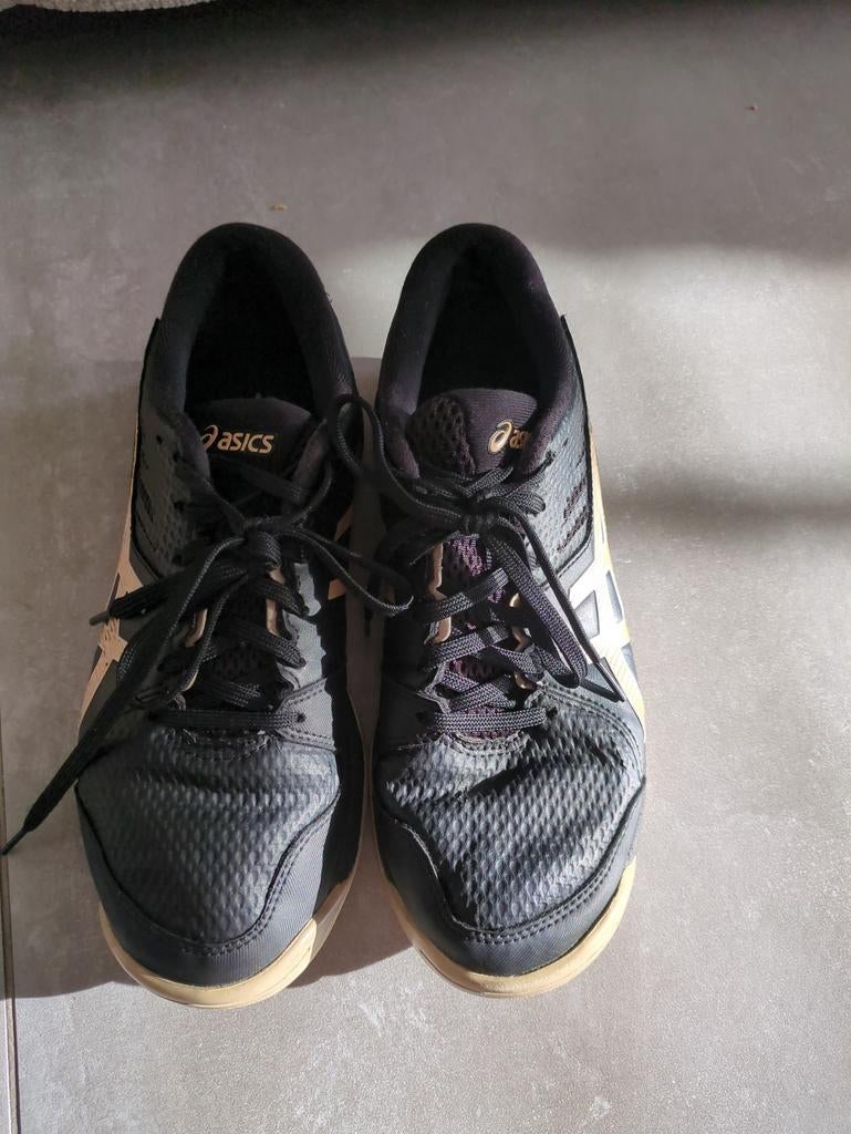 Korfbal veld schoenen maat 37,5, Ophalen