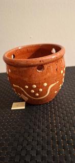Bloempot hanger, Fries aardewerk, Ophalen of Verzenden