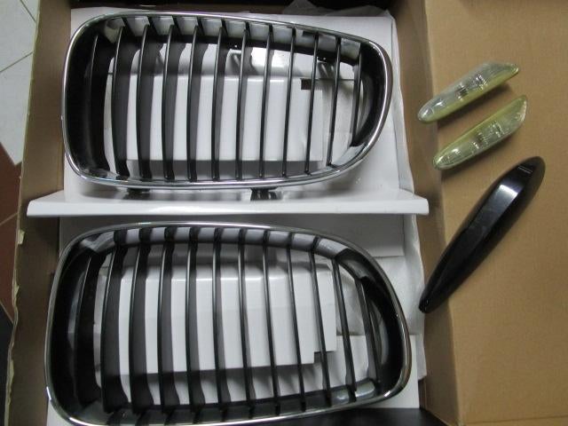 BMW E 87 grill orgineel.  1-serie 2004 -2013, Ophalen of Verzenden, Gebruikt, BMW