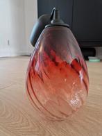 Glazen hanglamp Made. com, rood/roze, Huis en Inrichting, Lampen | Hanglampen, Ophalen of Verzenden, Minder dan 50 cm