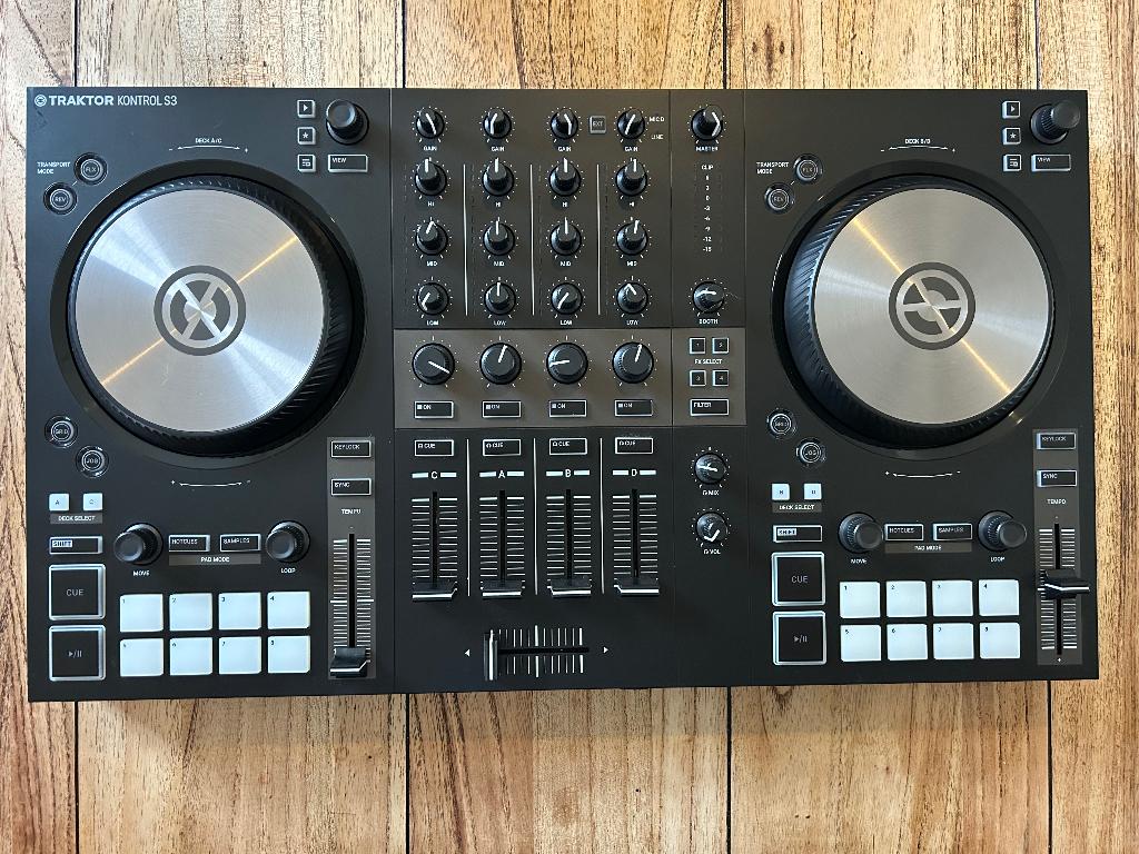 Traktor S3 controller, Muziek en Instrumenten, Dj-sets en Draaitafels, Ophalen, Zo goed als nieuw, Dj-set, Overige merken