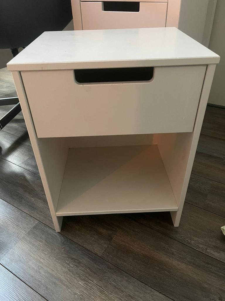 Woood grenen nachtkastje - Zo goed als nieuw, Ophalen, Minder dan 45 cm, Zo goed als nieuw, Minder dan 55 cm