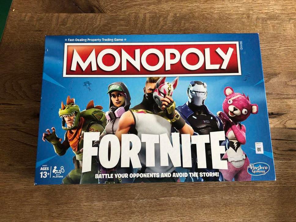Monopoly Fortnite Editie - Strategisch Bordspel, Hobby en Vrije tijd, Gezelschapsspellen | Bordspellen, Zo goed als nieuw, Drie of vier spelers