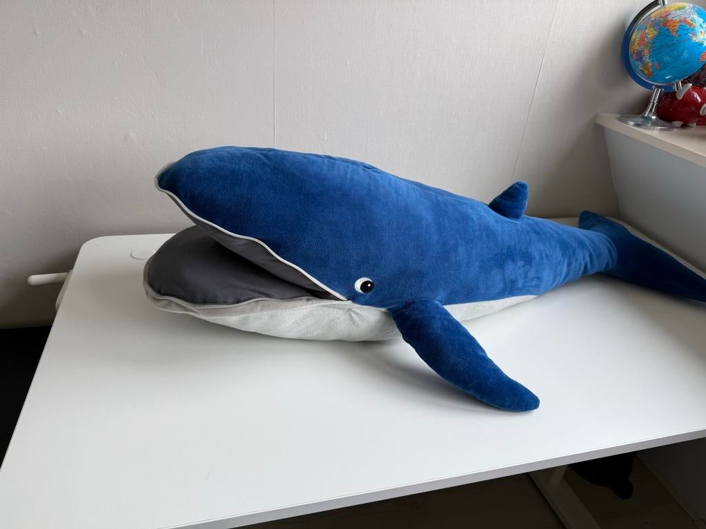 Grote blauwe walvis knuffel van IKEA, Kinderen en Baby's, Speelgoed | Knuffels en Pluche, Ophalen, Gebruikt, IKEA, Overige typen