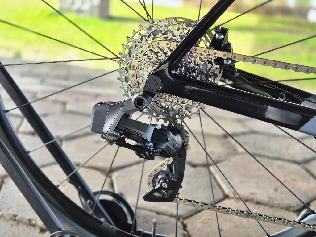 Canyon Ultimate CF SL//Carbon//Sram Rival AXS//DT-Swiss// L, Fietsen en Brommers, Fietsen | Racefietsen, 28 inch, Canyon, Carbon