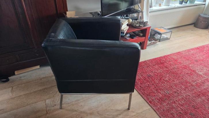 2 zwarte club fauteuils - gratis af te halen, Huis en Inrichting, Fauteuils, Gebruikt, Leer, 75 tot 100 cm, Minder dan 75 cm, Ophalen