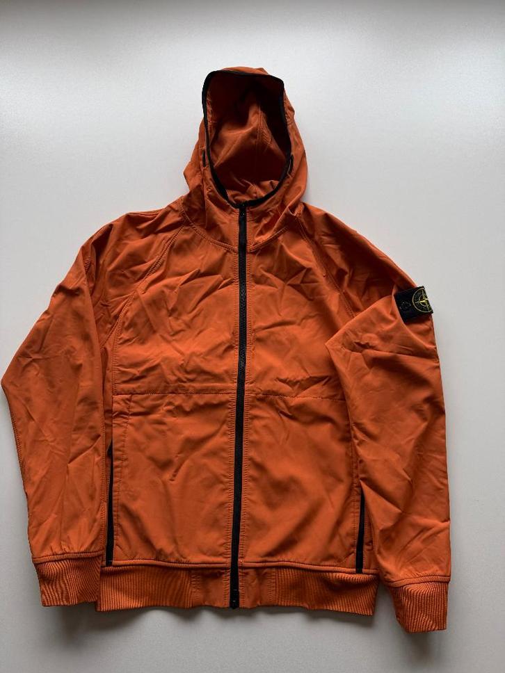 Stone Island Soft shell jas oranje s, Kleding | Heren, Jassen | Zomer, Zo goed als nieuw, Maat 46 (S) of kleiner, Oranje, Ophalen of Verzenden